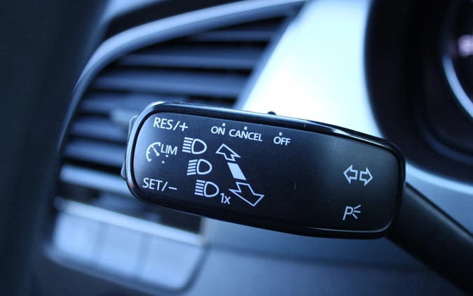 Skoda Fabia cena 39800 przebieg: 142000, rok produkcji 2020 z Ciechanów małe 352